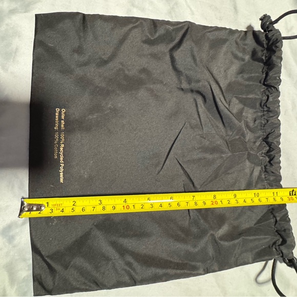 Jon’s Utility Crossbag by Ideal of Sweden - Picture 13 of 16